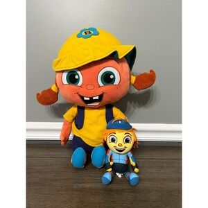Beat Bugs Buzz and Jay Plush Set